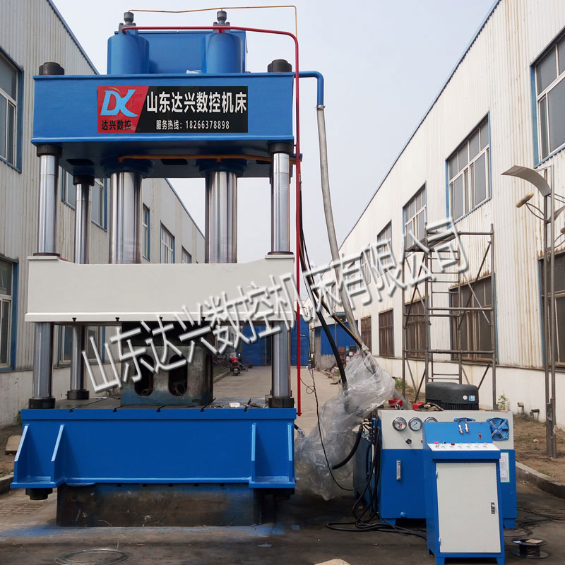 四柱液壓機(jī)工作原理和組成部件的功能介紹